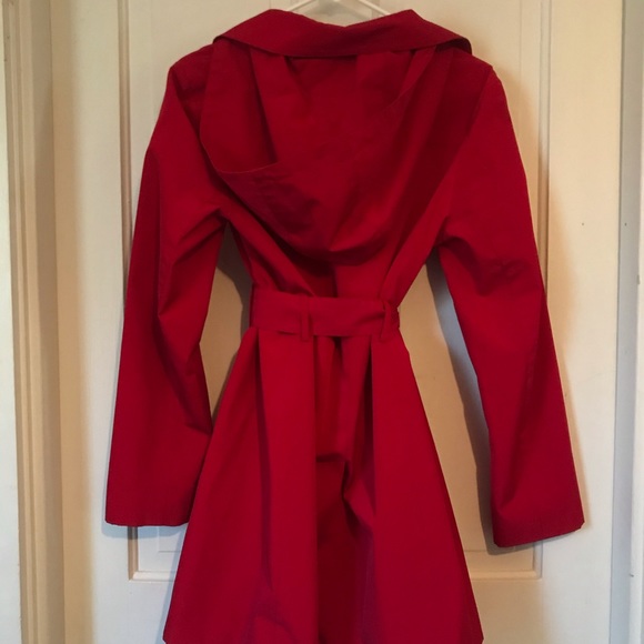 Raincoat - Picture 7 of 7